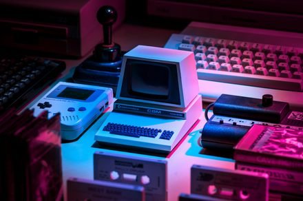 Exploring Vintage Computing Through an Interactive Virtual Museum