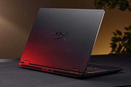 The HP Omen 15 gaming laptop features a fifteen-inch display and an RTX 5070 graphics processor.