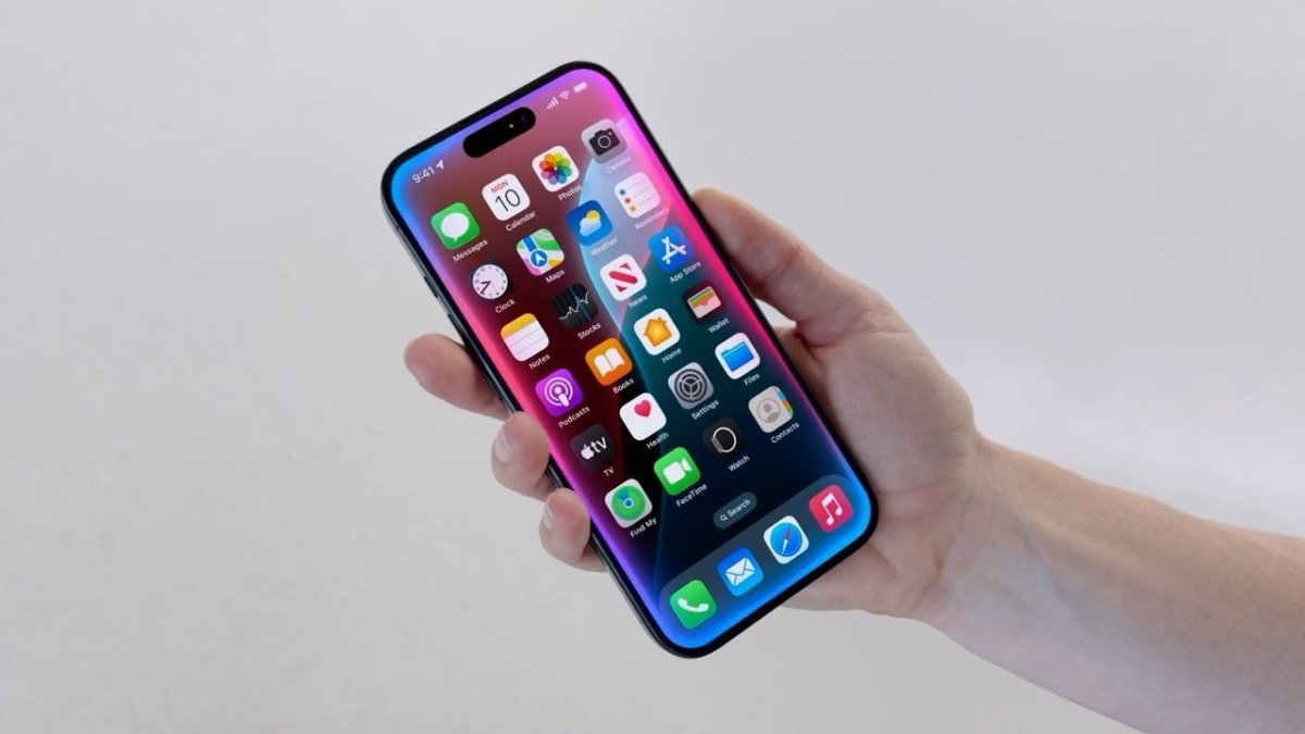 Revamped Siri may launch in beta, despite two year delay