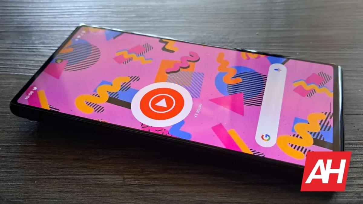 YouTube Music interface showing automatic playback halted after one track