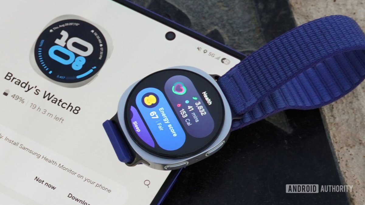 The Galaxy Watch interface displays AI-generated health insights from the One UI 9 beta update.