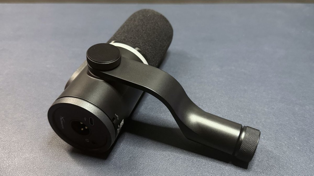 HyperX FlipCast Review: For the gamer-podcaster