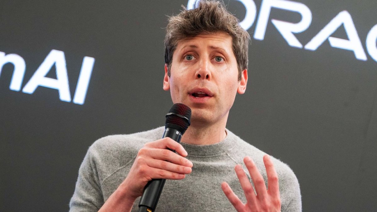 Sam Altman discusses the social and economic impacts of artificial intelligence.