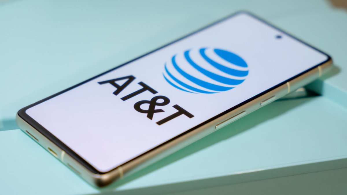 AT&T Launches New Short-Term eSIM Plans for North American Travelers