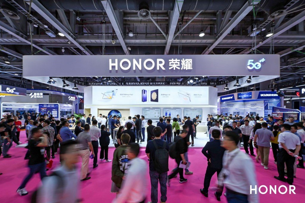 Honor reportedly to launch first humanoid robot at MWC 2026