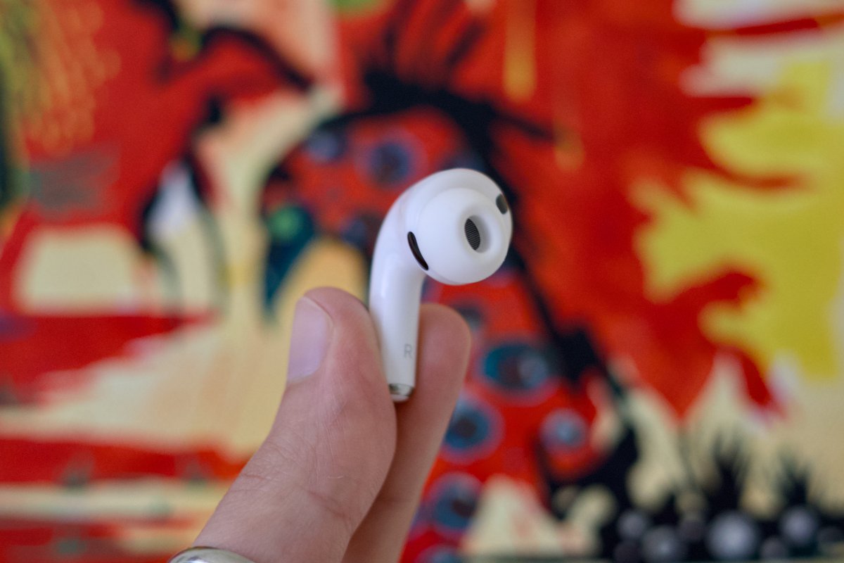 Apple AirPods Pro 3 Price Drop Analysis and Features