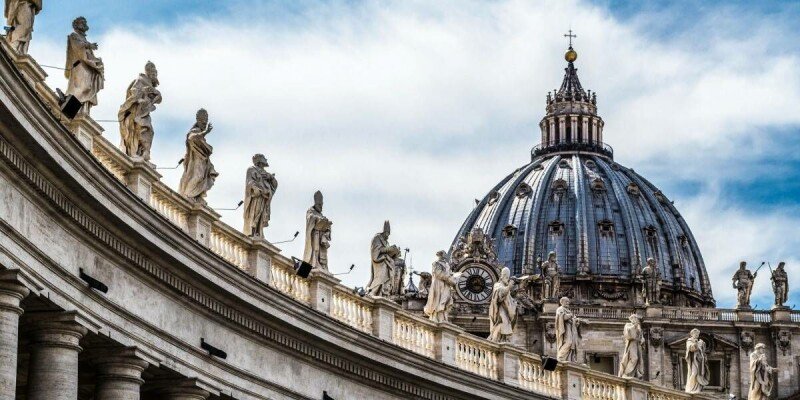 Pope Leo addresses concerns about artificial intelligence and Big Tech power.