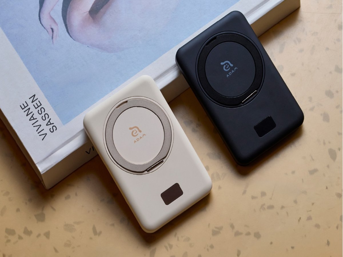 You’ll love this $60 portable charger at airports, coffee shops & while out and about