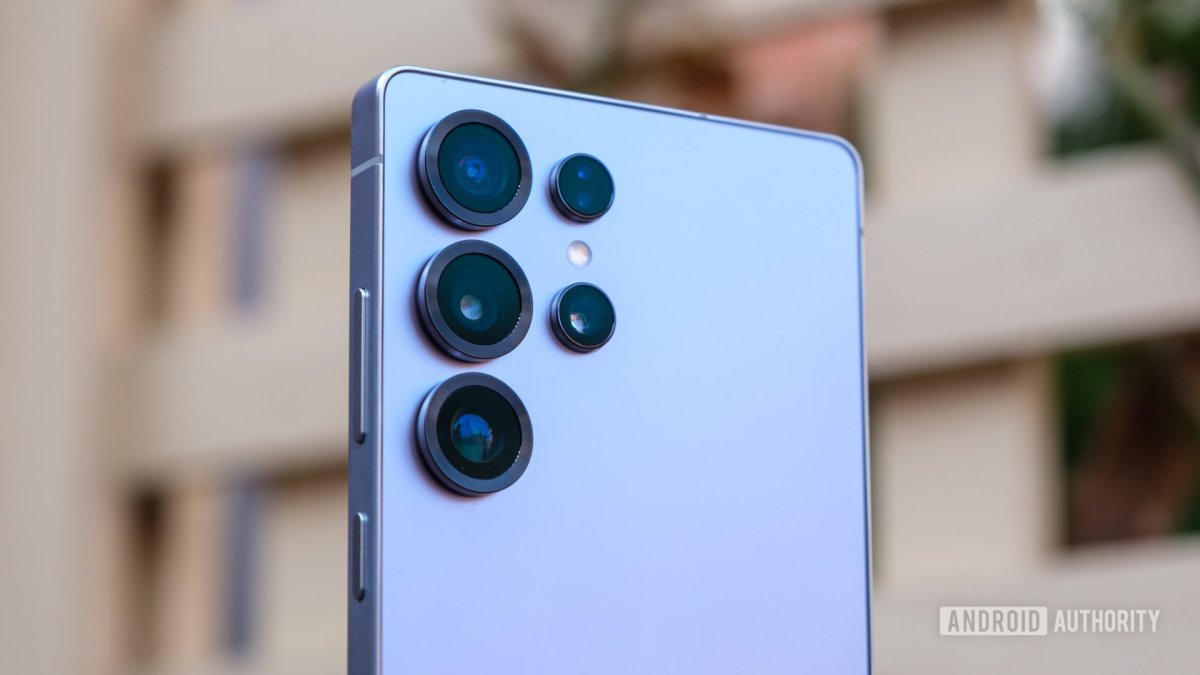 How the Galaxy S25 Ultra Reshapes Professional Mobile Photography