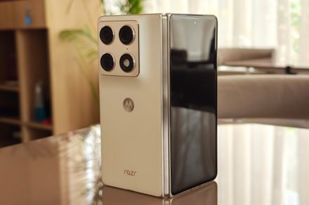 Motorola’s new Razr lineup just kicked off a carrier freebie war in the US