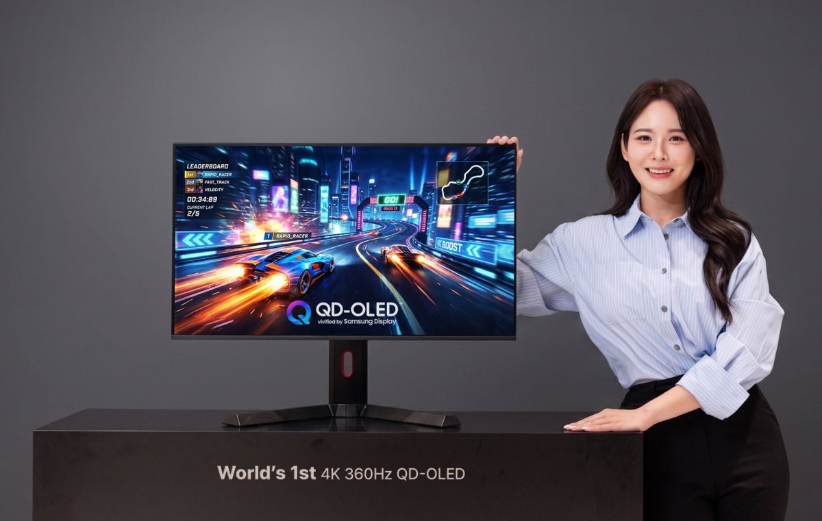 Samsung QD-OLED panel demonstrating 4K resolution and 360Hz refresh rate specifications.