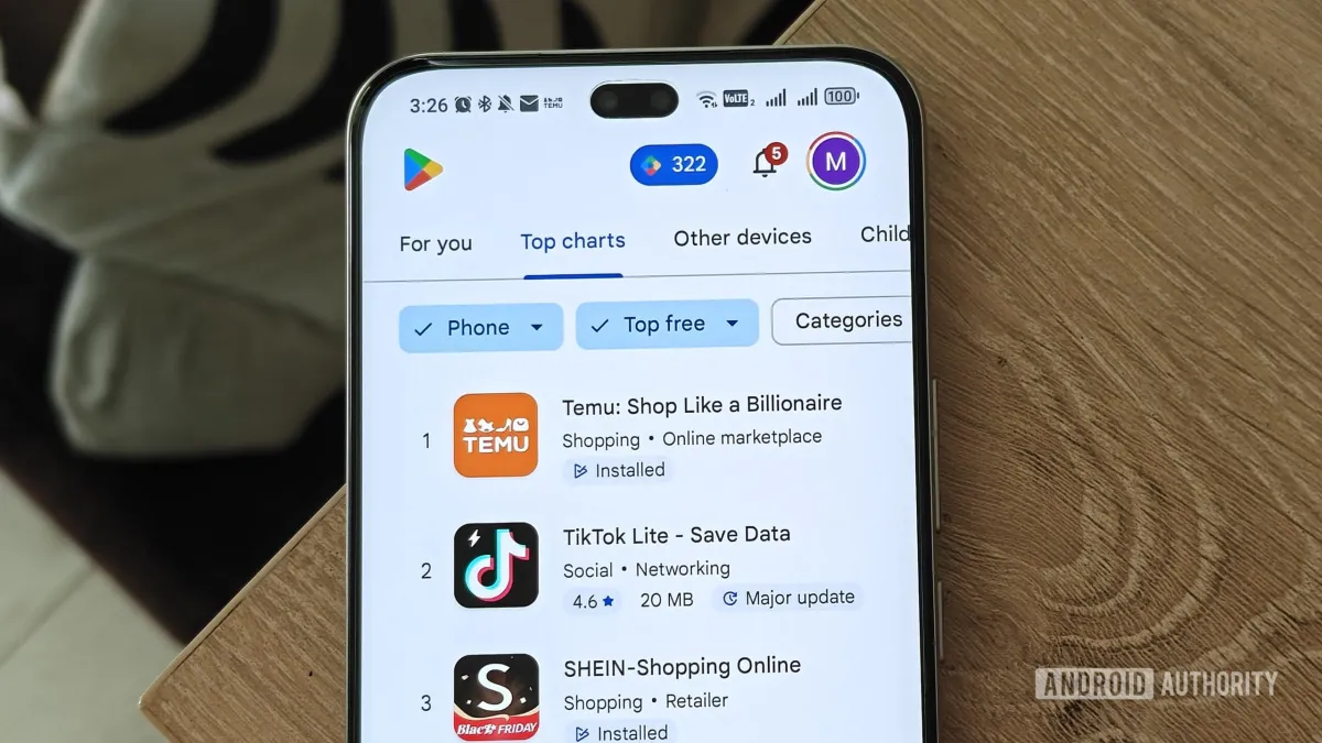 The Google Play Store interface displays app removal notifications on a mobile device.