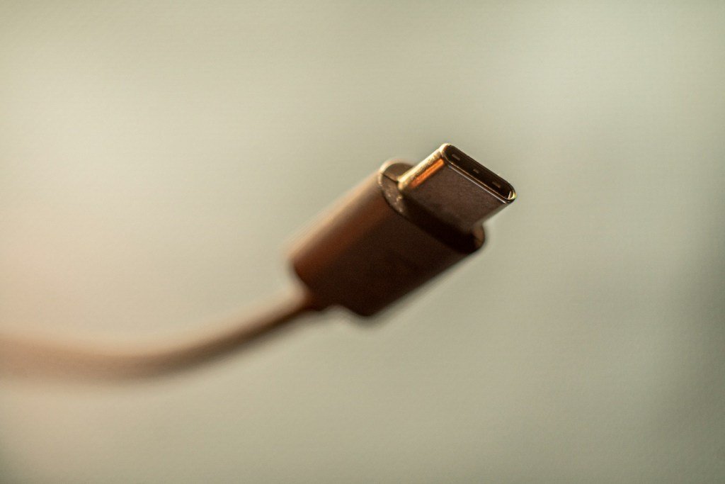 Huawei, vivo, and OPPO help establish first global fast-charging standard under ITU