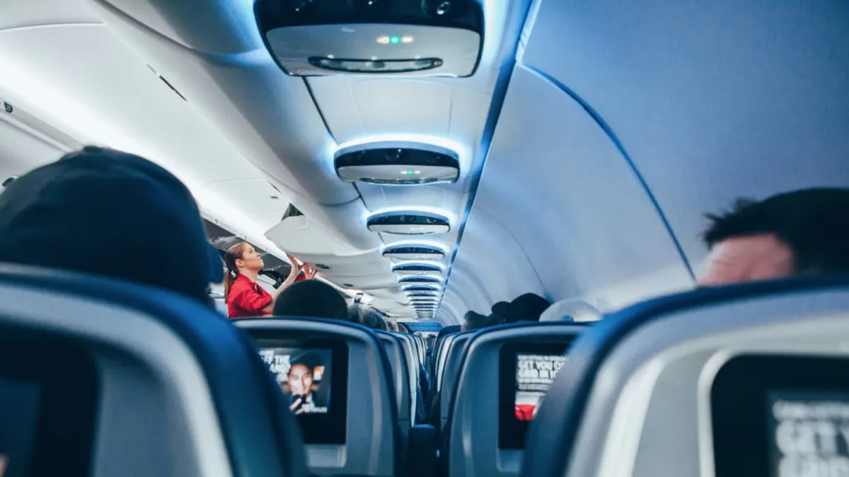 American Airlines aircraft will receive Starlink satellite internet for expanded in-flight Wi-Fi service.