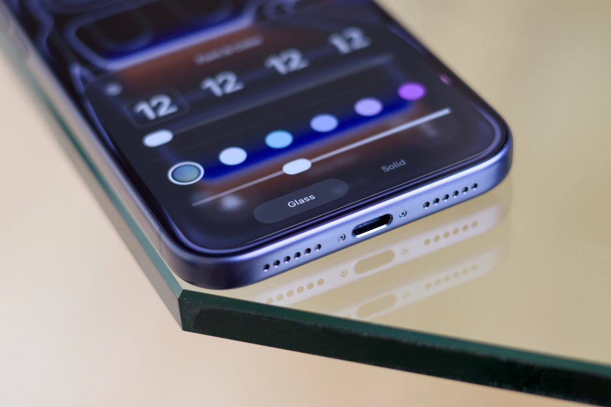 Another iPhone leak points to a groundbreaking ‘Liquid Glass’ redesign in 2027