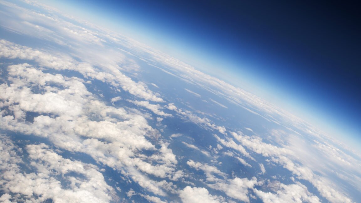 How Plate Tectonics Shaped Earth's Oxygen-Rich Atmosphere