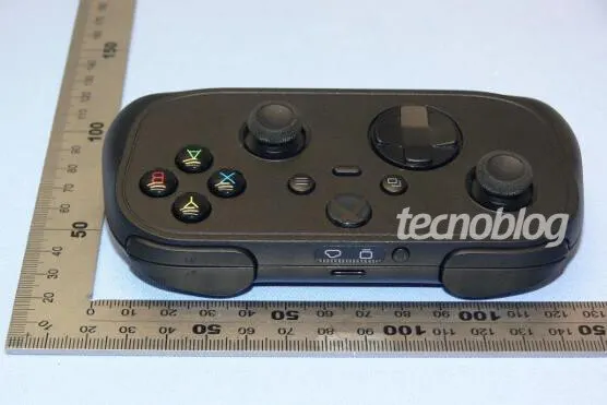 A leaked render shows a compact Xbox controller prototype with a reduced form factor.