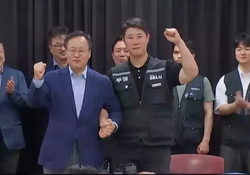Samsung workers voting on a tentative agreement to avert an 18-day strike.
