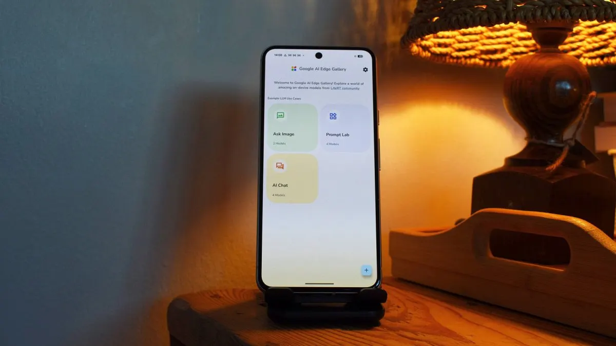 The Google AI Edge Gallery interface displays Model Context Protocol support, chat history, and notification reminders.