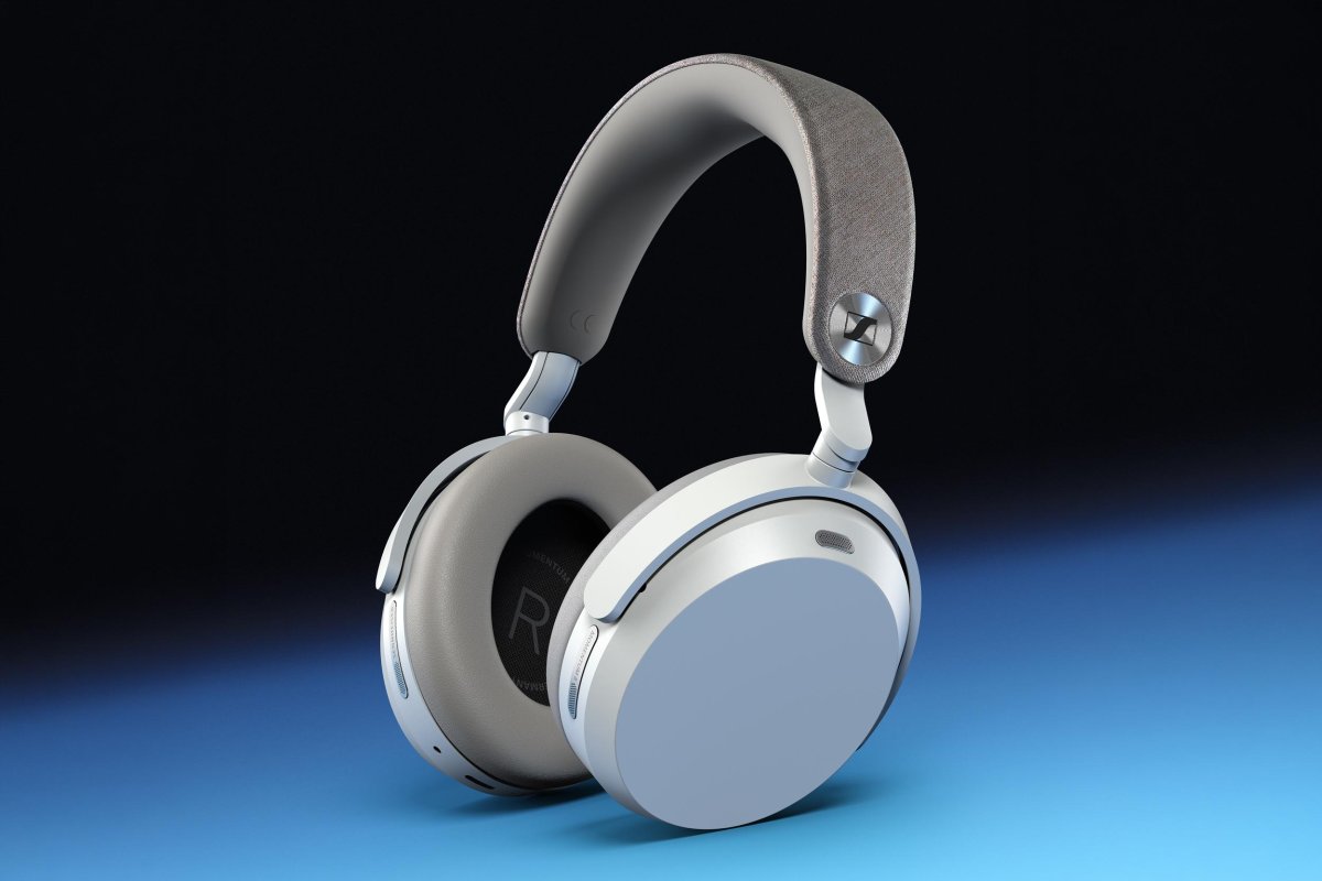 Sennheiser Momentum 5 Wireless headphones with user-replaceable battery and quadrupled microphone array.