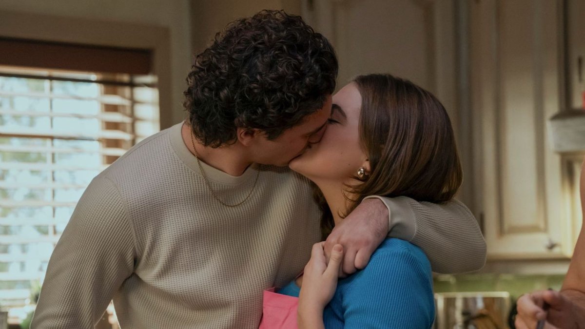 Off Campus Season 2: Cast, Plot, and Release Details