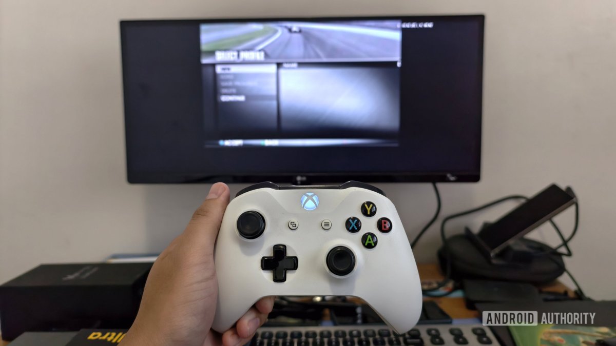 Samsung Resolves DeX Mode Gamepad Bug in One UI 8.5 Update