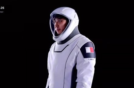 A billionaire crypto bro will lead humanity to Mars atop Musk’s Starship