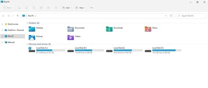 The Windows 11 File Explorer settings dialog displays the toggle option for Libraries folder visibility.