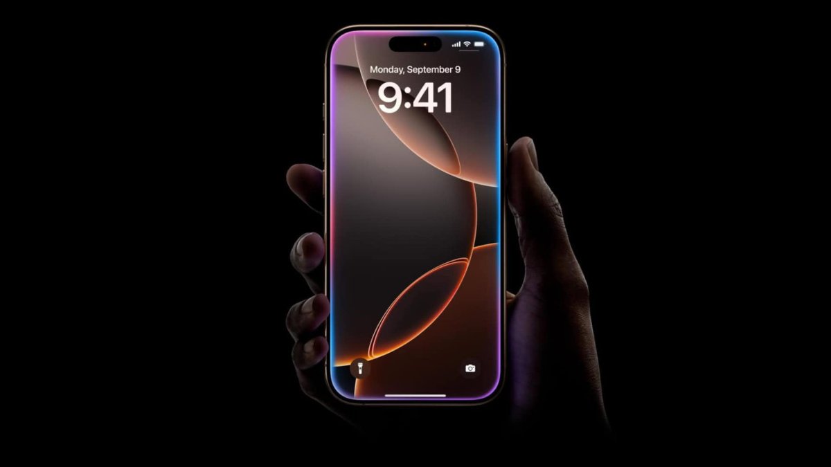 The updated Siri interface for iOS 27 displays the Liquid Glass design and Dynamic Island integration.