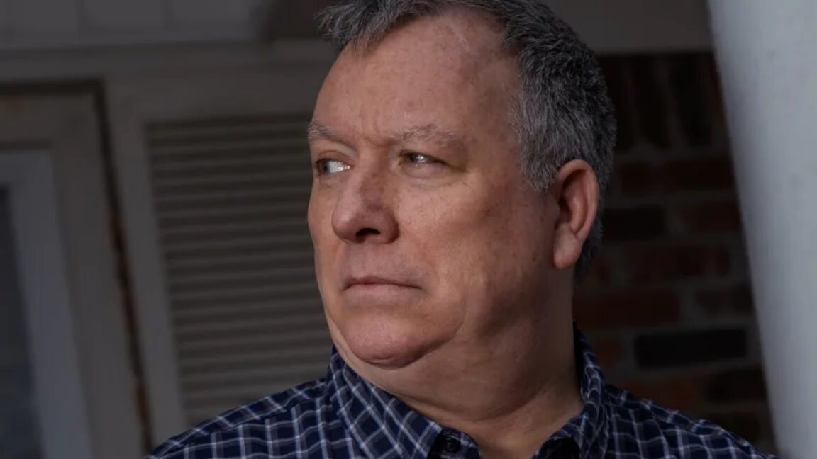 Man wins $835K after sheriff jailed him for a month over Charlie Kirk post