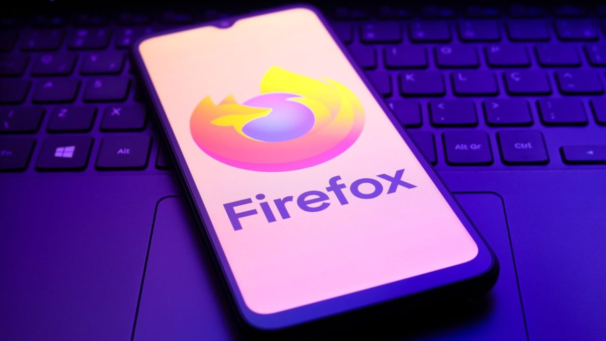 Firefox's free VPN now lets you pick your favorite server location