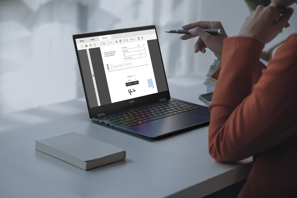 The Acer Aspire Go 15 laptop features a Qualcomm Snapdragon processor and a compact chassis.