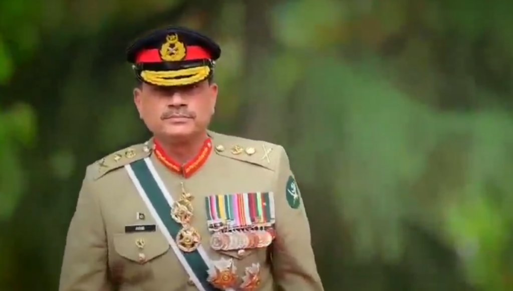 Pakistan Army Chief Visits Iran Amid Fragile US-Iran Negotiations