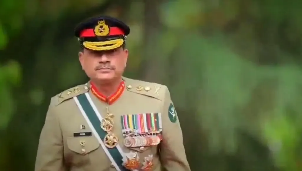 Pakistani army chief arrives in Iran for diplomatic talks regarding regional security and energy supply chains.