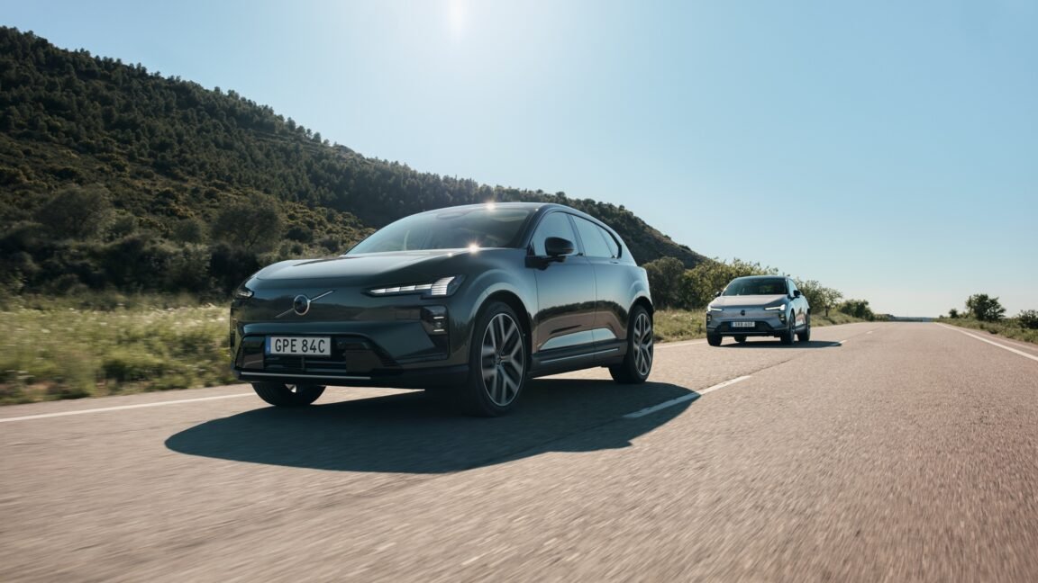 Volvo connected vehicles approved for US import following Commerce Department software exemption.