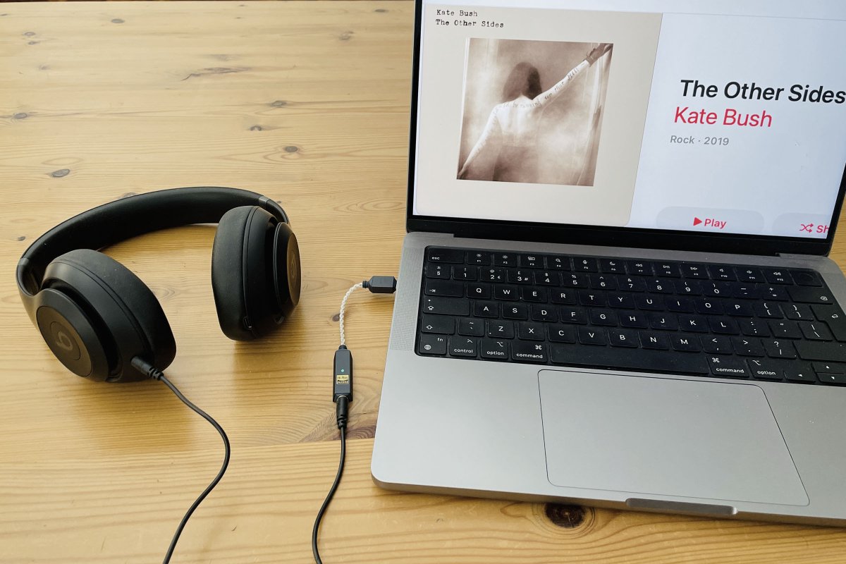 What is a DAC? How to get better Lossless Audio on iPhone and Mac