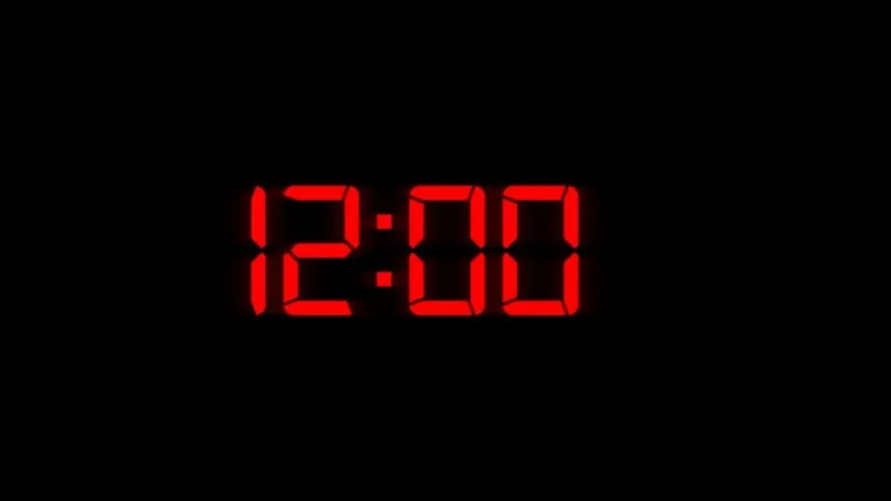 A clock represents the 12 hour patching deadline for critical systems established by India's CERT-In cybersecurity agency.