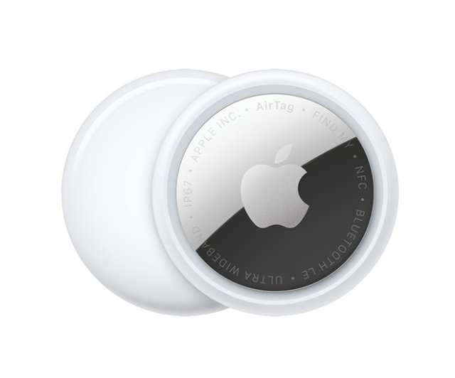 Second-generation Apple AirTag showing firmware update version 3.0.49 for improved tracking features