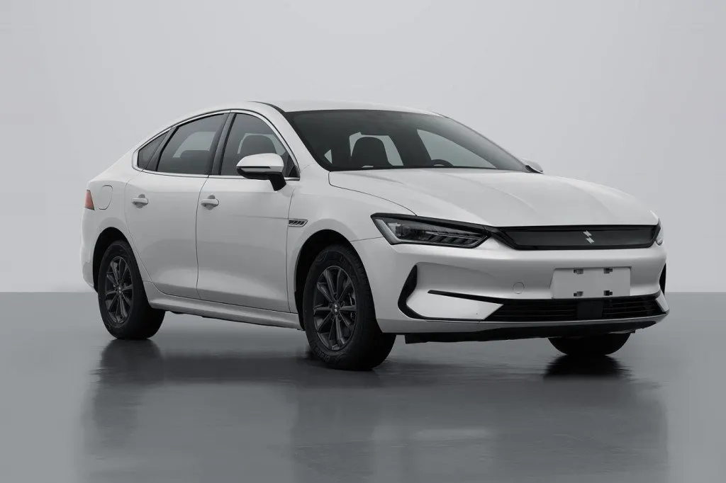 BYD files four new Linghui brand models for commercial fleet use in China's industrial catalog.