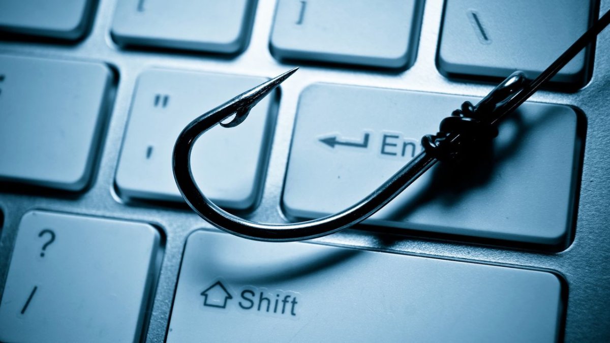 The FBI warns about the Kali365 phishing kit targeting Microsoft OAuth tokens and bypassing multi-factor authentication.