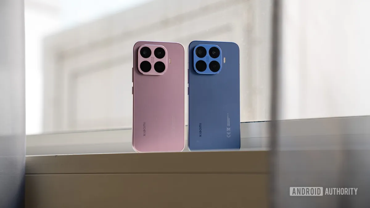 Xiaomi 17T and 17T Pro smartphones highlighting their telephoto camera modules and battery capacity.