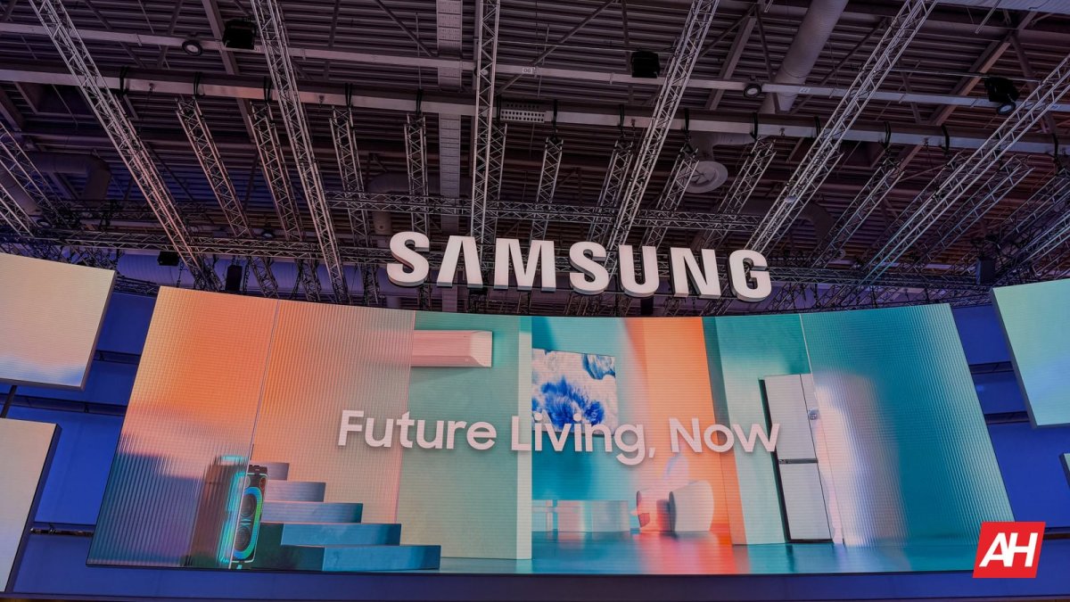 Samsung workers gather to review the official wage deal that prevents a strike.