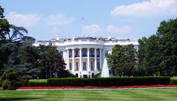 White House App Mandate Sparks Government Device Security Debate