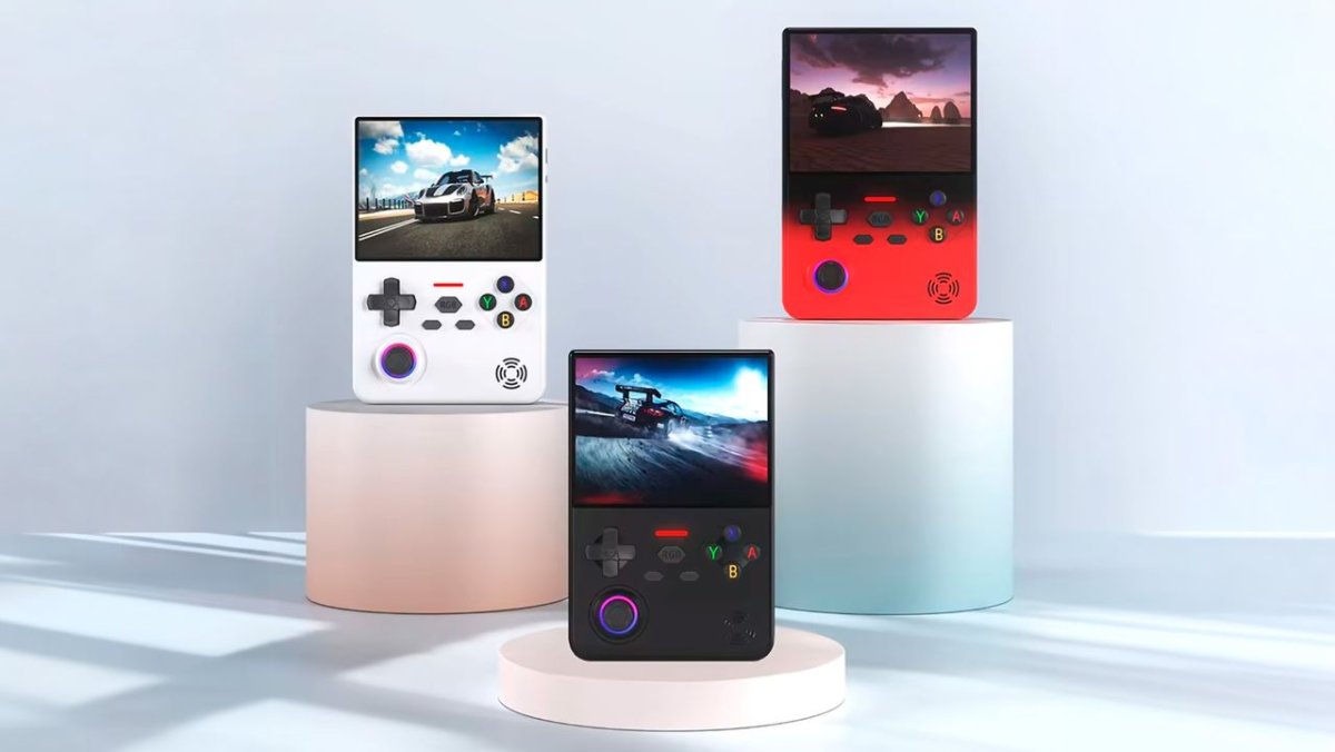 Lenovo G02 Retro Handheld Raises IP Compliance Questions