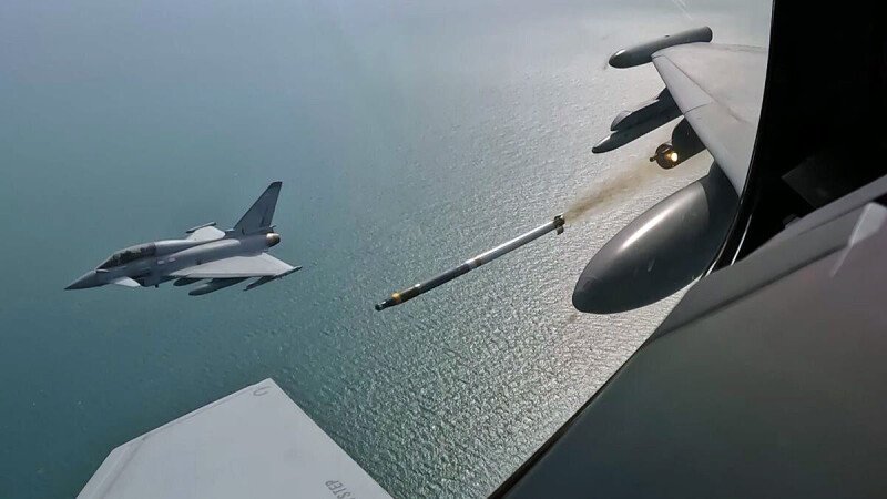 UK Typhoon jets fitted with bargain-bin drone busters for Middle East sorties