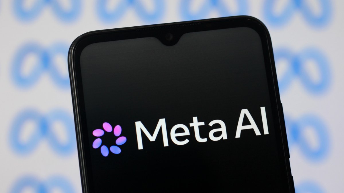 Meta develops Hatch, an autonomous AI agent integrating Instagram shopping and third-party tasks for future wearable devices.