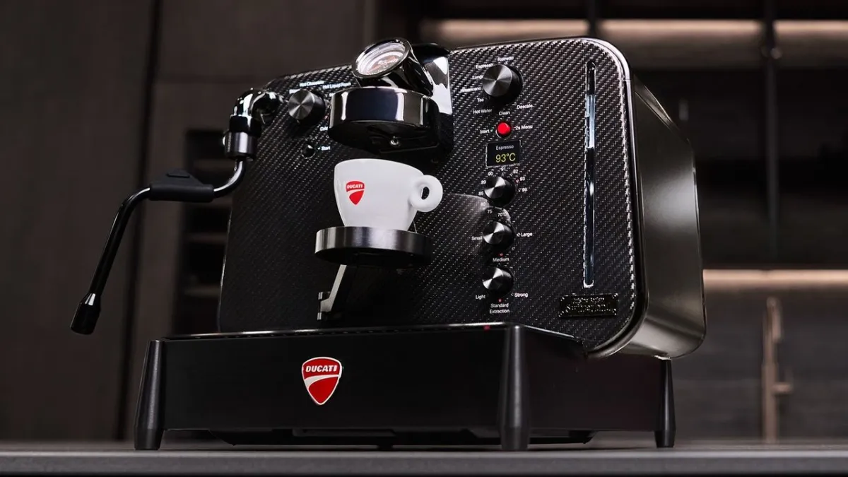 Ducati Barista M3 1926 limited edition carbon fiber coffee maker
