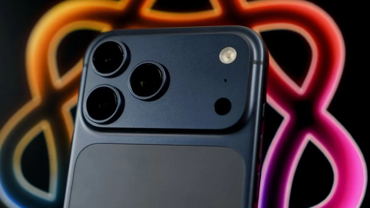 The diagram illustrates Apple Foundation Models with on-device processing and privacy safeguards for the 2026 Siri update.