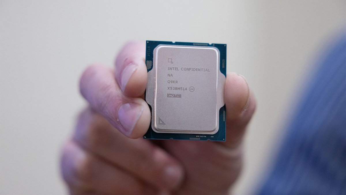 Intel Core 9 273PQE Benchmarks Reveal Gaming Limitations