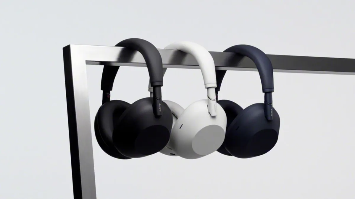 Sony WH-1000XM6 headphones are displayed in a standard product photograph.